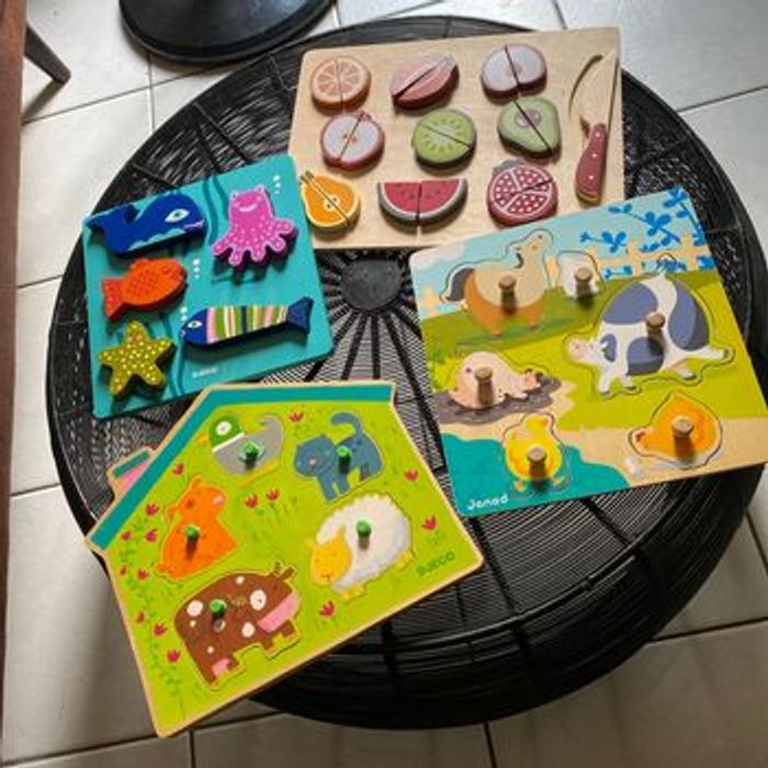 Lot puzzle bois Jarod et djeco