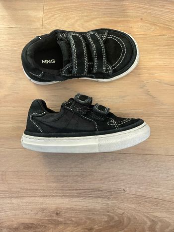 Chaussure noir garçons  taille 24