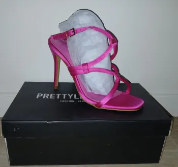 Escarpins Pretty Little Things