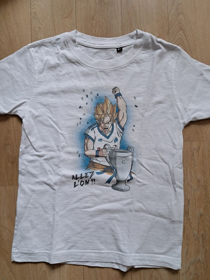 Tee shirt dragon ball OM 8 ans