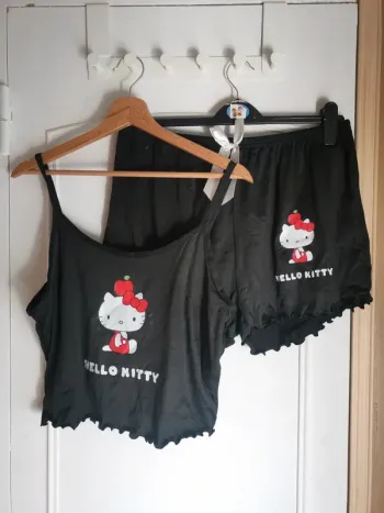 Pyjama court Hello Kitty - Taille XL (convient 42 à petit 46)