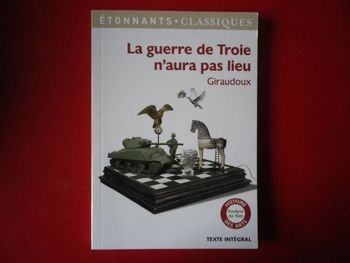 LA GUERRE DE TROIE N'AURA PAS LIEU