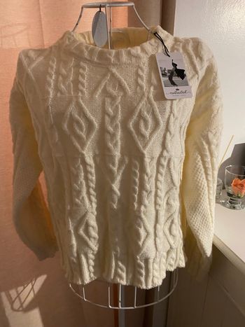 Pull beige Taille S neuf