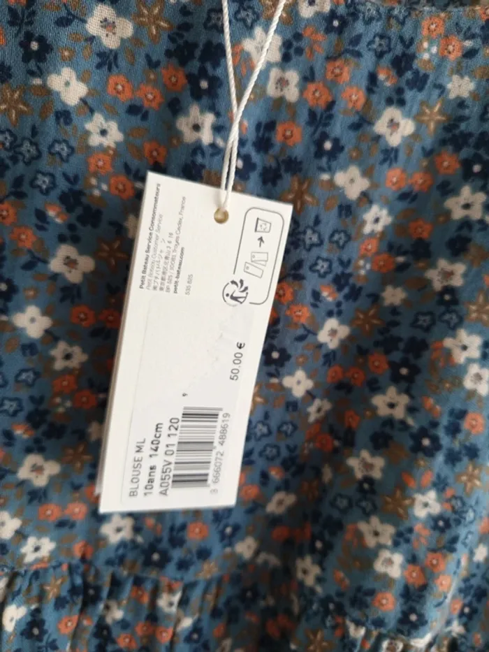 Jolie blouse fleurie Liberty Petit Bateau 10 ans neuve avec étiquette - photo numéro 4