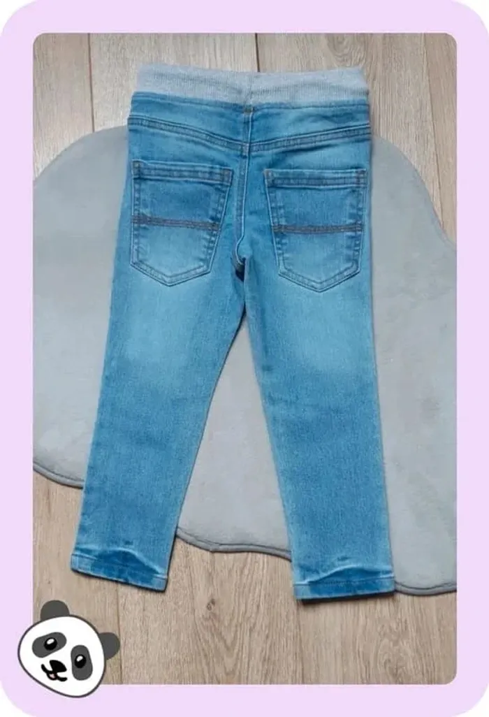 Pantalon slim "primark" 2/3 ans état neuf - photo numéro 2