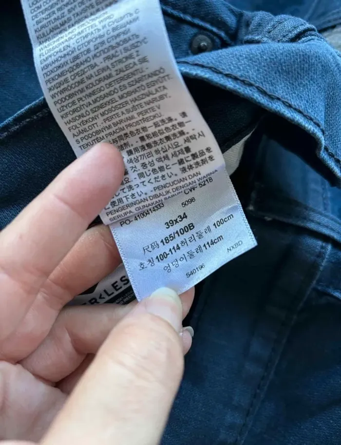 Jean Levi’s homme 541 Athletic taper regular straight droit W39 L34 48/50 XL/2XL enduit bleu marine - photo numéro 11