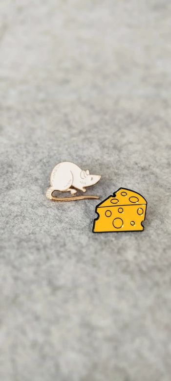 🍄 lot de 2 Pins souris et fromage