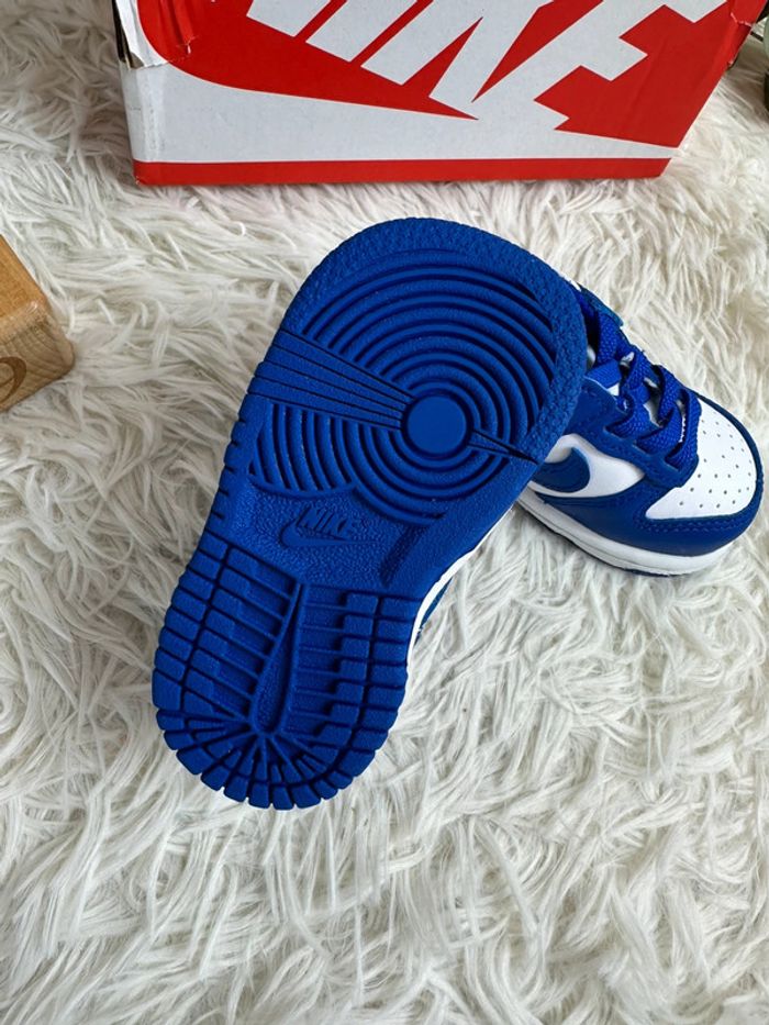 Paire de basket Nike Dunk low concord taille 19,5 - photo numéro 5