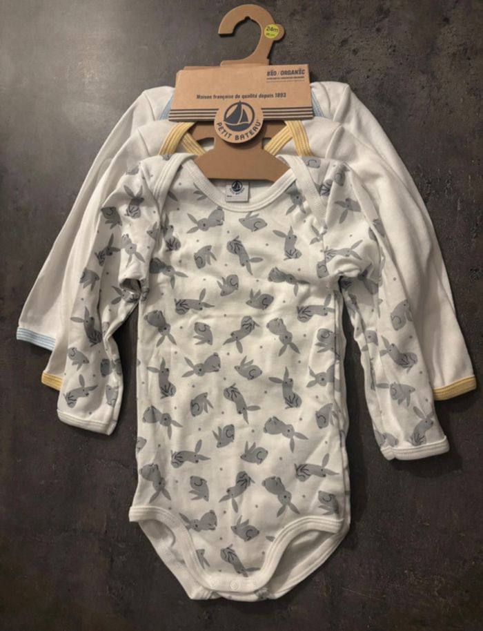 Lot de 3 bodies garçon,24 mois (petit bateau)