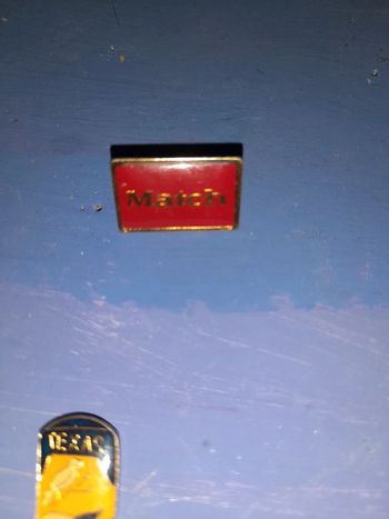 Pins vintage match