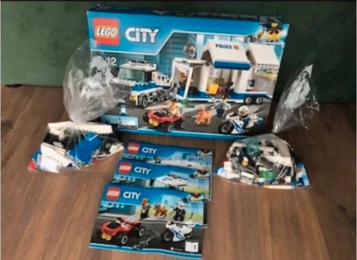 Lego City poste de commandement - photo numéro 3