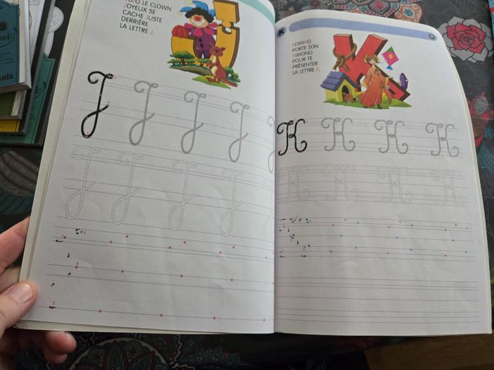 Livre d activités sur les majuscules cursives - photo numéro 7