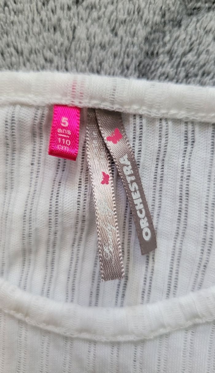 Tee-shirt papillons - photo numéro 3