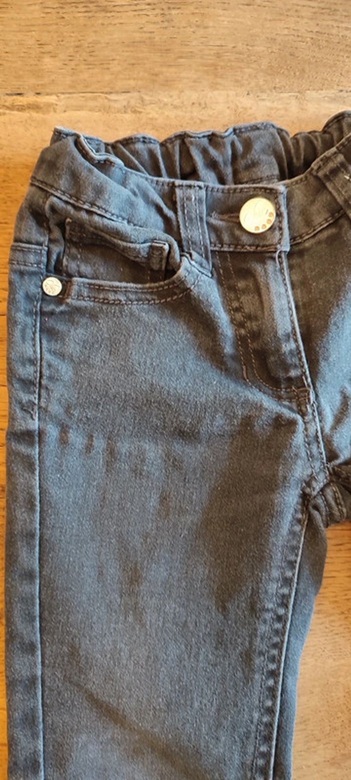 Jean noir 4ans - photo numéro 3