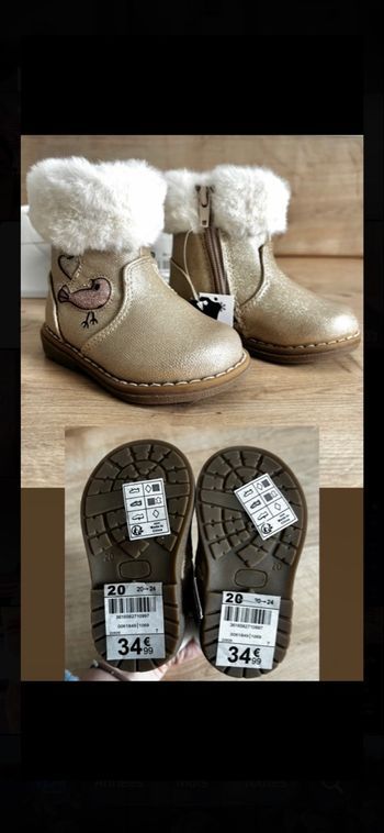 Bottes neuves avec étiquettes