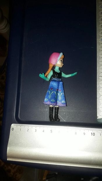 Reine des neiges figurine