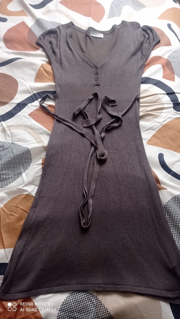 Robe  Voyelles en lainage coloris taupe taille S/M très bon état - photo numéro 2
