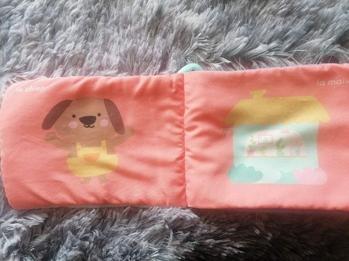 Livre tissu - photo numéro 2