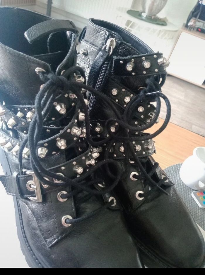 Paire de bottines Zara noir - photo numéro 2