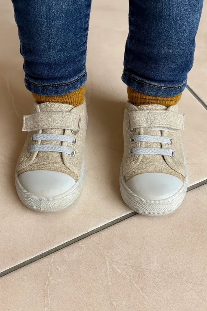 Baskets enfant en toile beige Saxo Blues – pointure 22