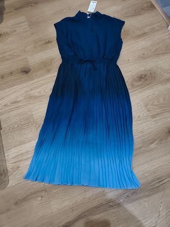 Robe plissée tye and dye marine taille M (38) neuve