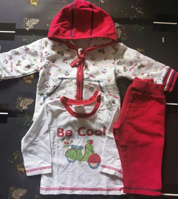 ensemble 3 pièces taille 3/6 mois