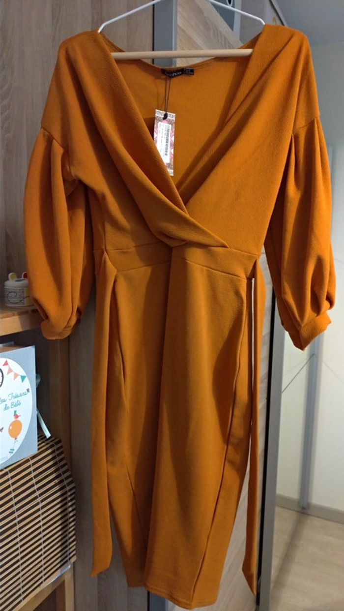 Robe manches 3/4 Boohoo neuve avec étiquette
