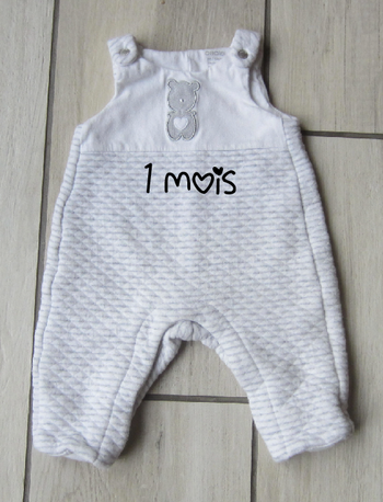 Grenouillere/salopette 1 mois