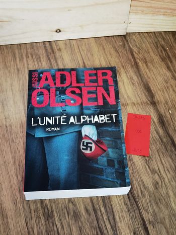 D4335 - livre "L'unité alphabet" d'Adler olsen