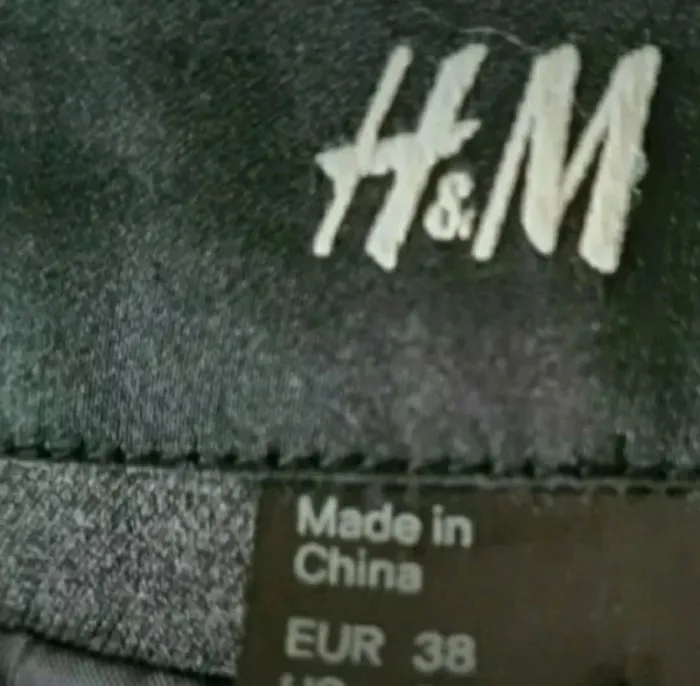Jolie veste gris foncé H & M Taille 36 Neuve - photo numéro 3