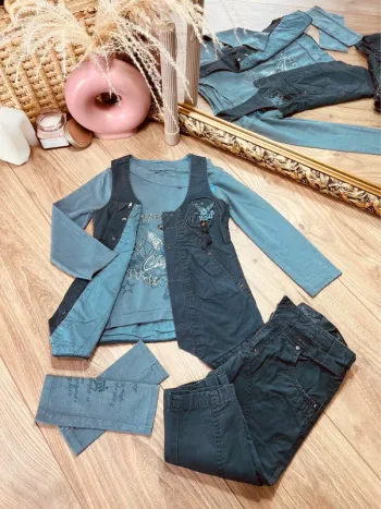 Taille 3 ans tenue 4 pièces fille Chipie gris 🩷