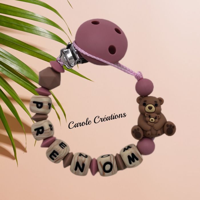 Attache tétine personnalisé entièrement en silicone maman ours