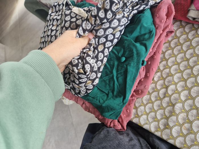 Lot vetements femme M - photo numéro 3