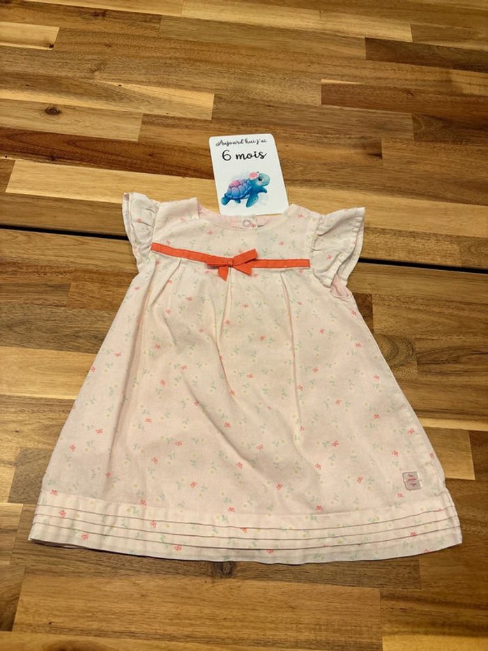 Robe rose pale