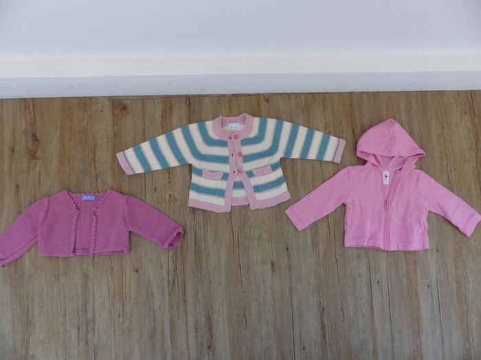 lot layette gilets 12 mois