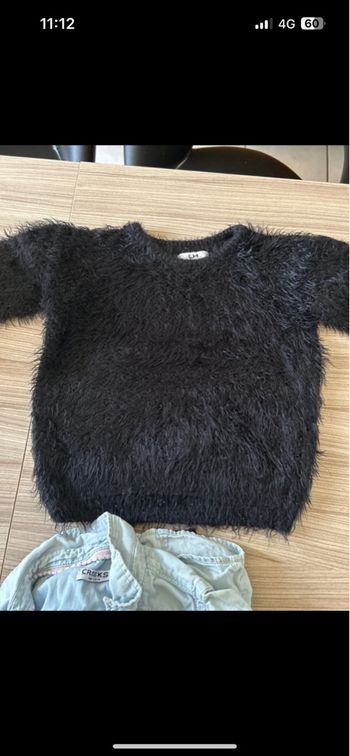 Lot de 5 vêtements + 1 à donner 10 ans creeks