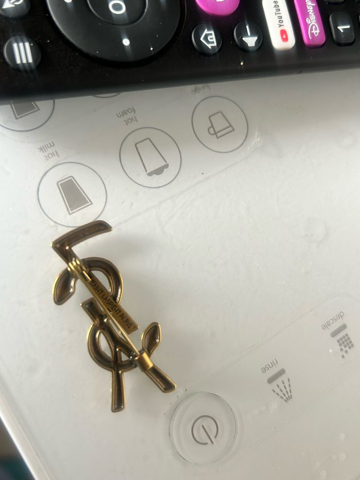 Broche - photo numéro 2