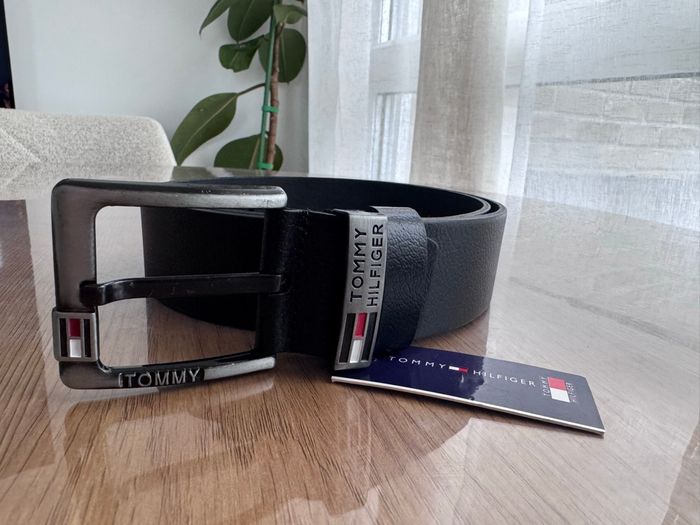 Ceinture Tommy Hilfiger neuve - photo numéro 2