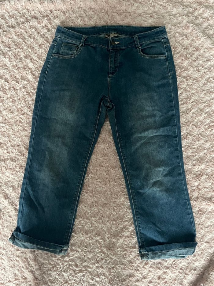 🌸jolie pantacourt en jeans bleu Kiabi taille 40🌸