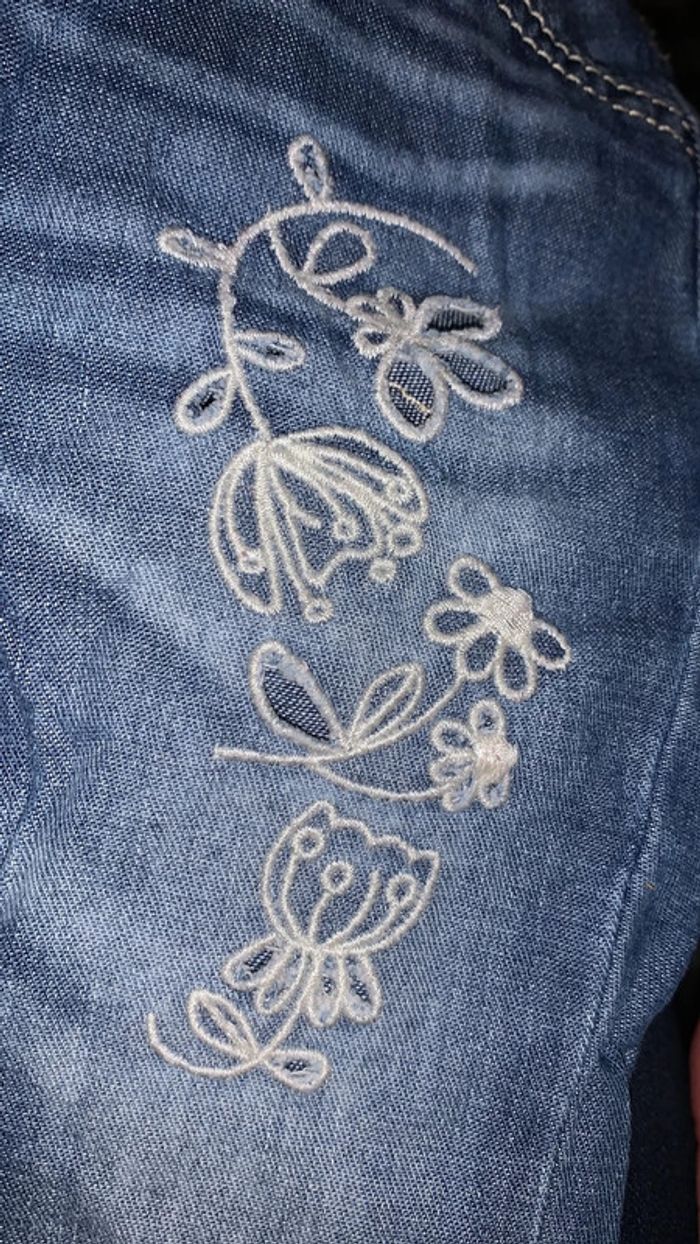 Jean benetton 3-6 mois - photo numéro 4