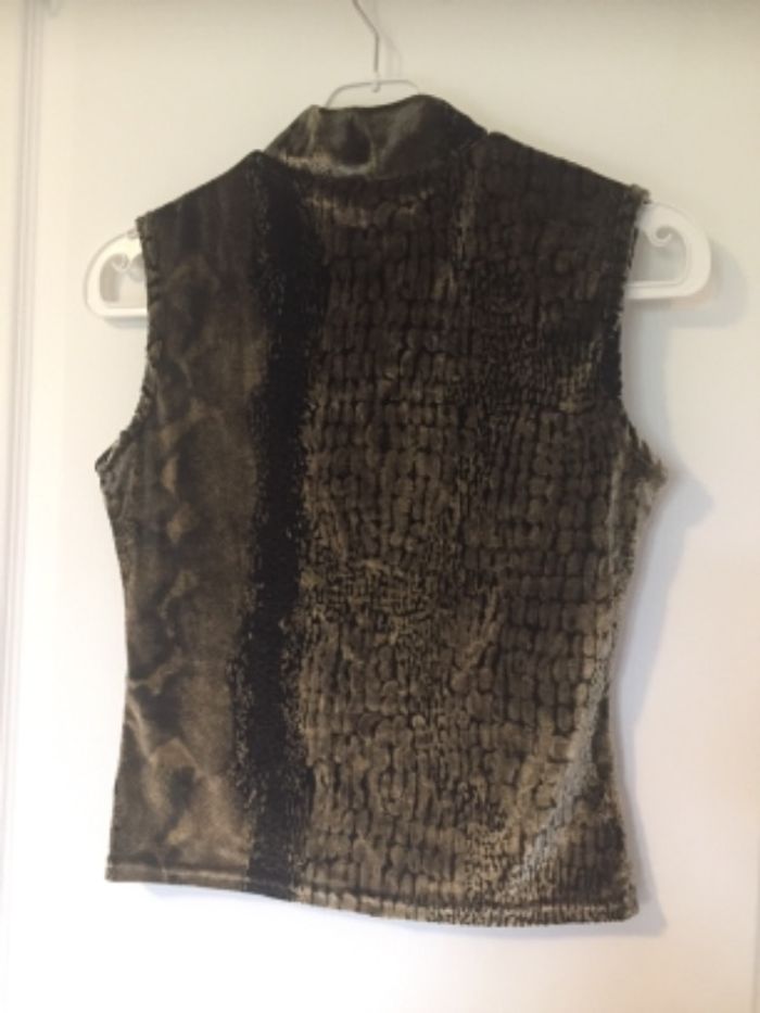 Top velours reptile 38 - photo numéro 3