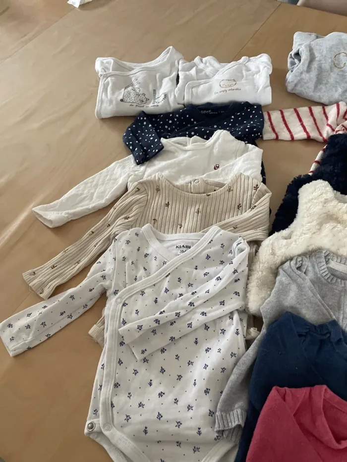 Lot vêtement taille 3 mois - photo numéro 2