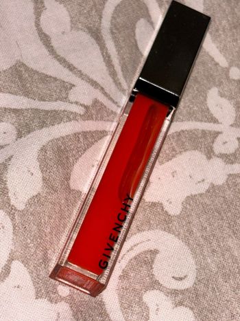 Rouge à lèvres baume gloss givenchy