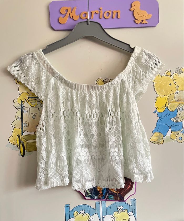 Top blanc à épaules découvertes, taille M, marque OVS - photo numéro 1