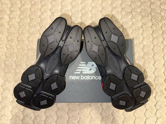 New Balance 9060 Exclusif JD Sports - Neuf - Taille 43 - photo numéro 4