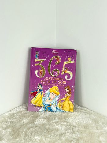 🌾 Livre 365 histoires pour le soir princesses et fées Disney🌾