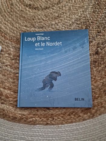 Loup blanc et le nordet