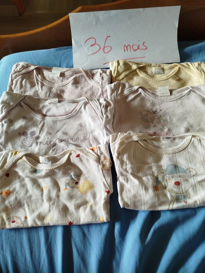 Lot 6 bodies 36mois manches longues