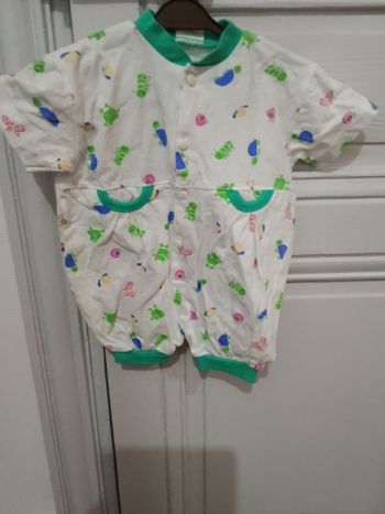 Salopette blanc et multicolore