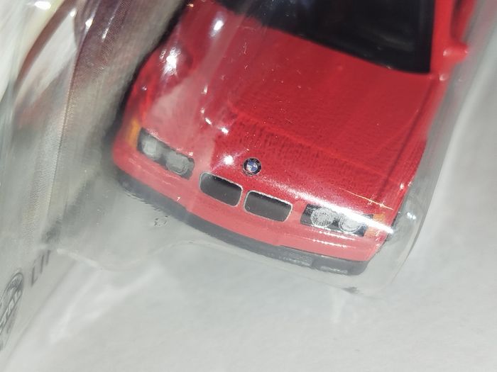 Matchbox 1995 BMW 318ti 1êre Édition 2025 - photo numéro 4